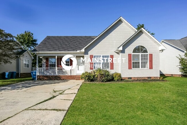 Building Photo - 3 Bedroom Pet-Friendly Home in Concord, NC with Main Street Renewal