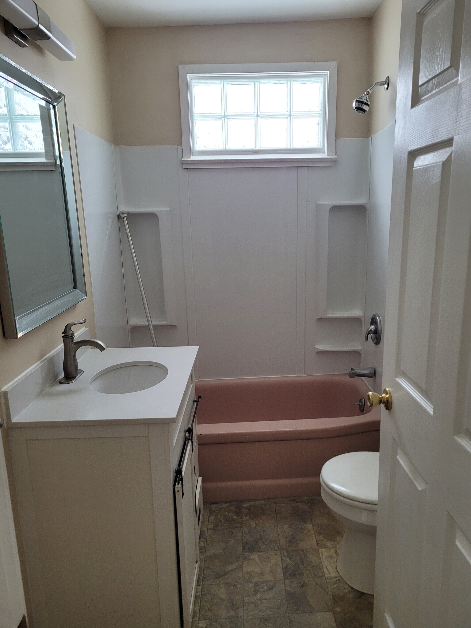 Bathroom kitchen - 241 Nichols Ave