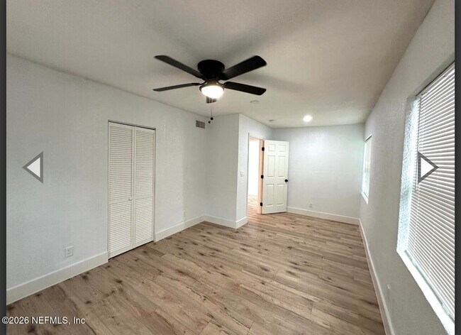 Building Photo - 8054 Graff Ln