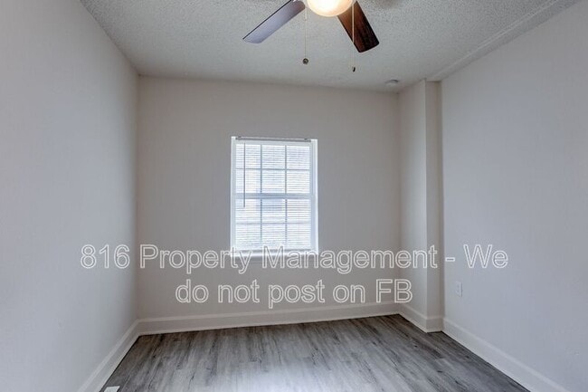 Building Photo - 6215 S Benton Ave