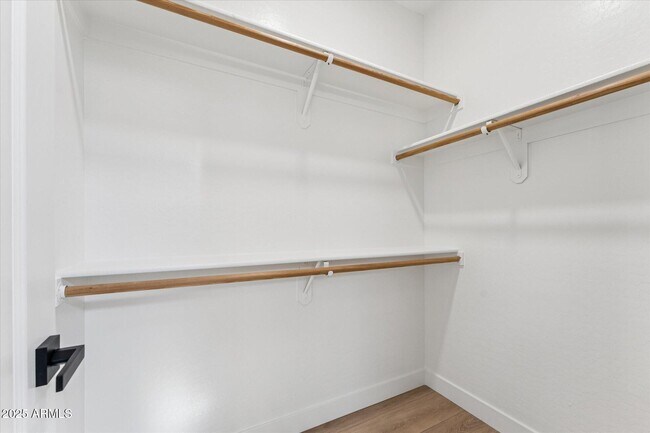 Building Photo - 9934 E Empress Ave