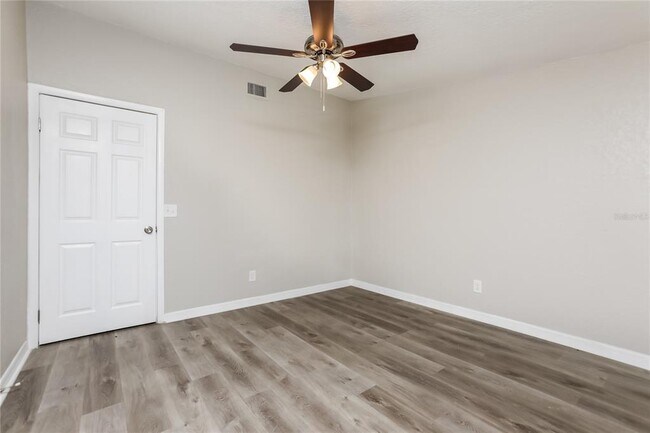 Building Photo - 2428 S Maple Ave