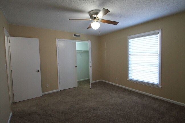 Building Photo - Exclusively Offered by Muse Realty, LLC