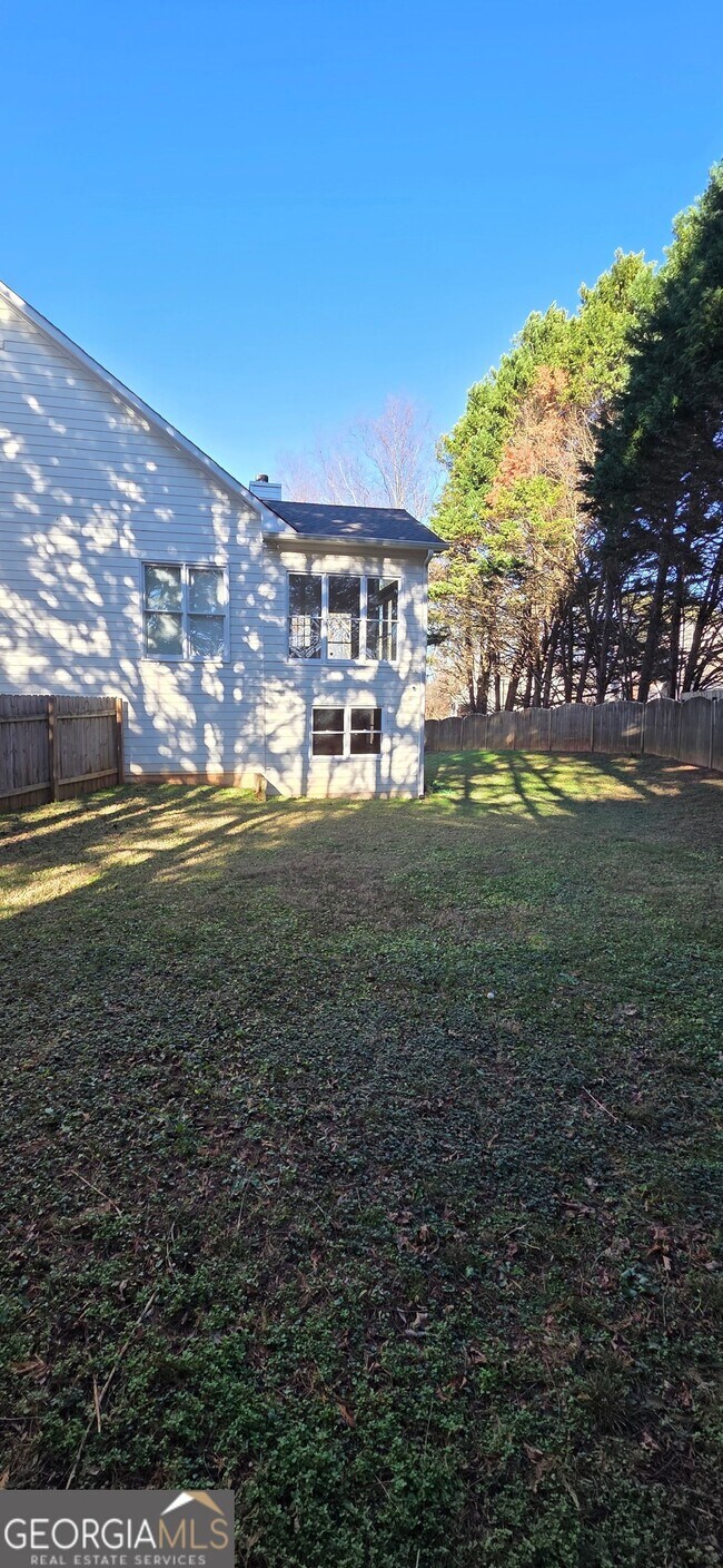 Building Photo - 3770 Glennvale Ct