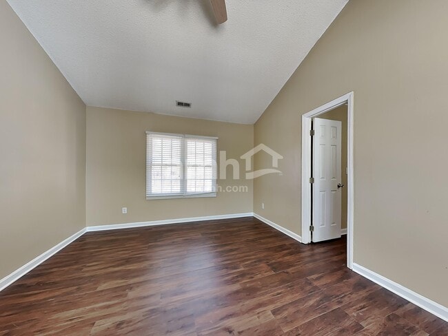 Building Photo - 505 Westminster Dr