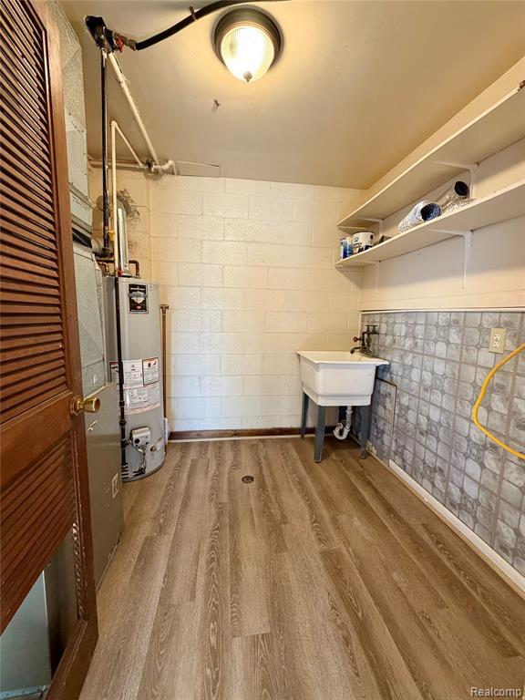 Building Photo - 834 E Cross St