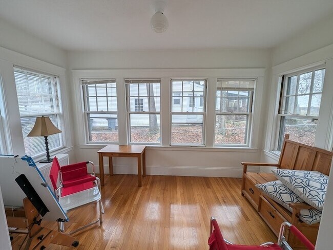 Building Photo - 95 Longfellow Rd