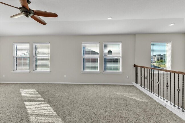 Building Photo - 709 Vaughn St