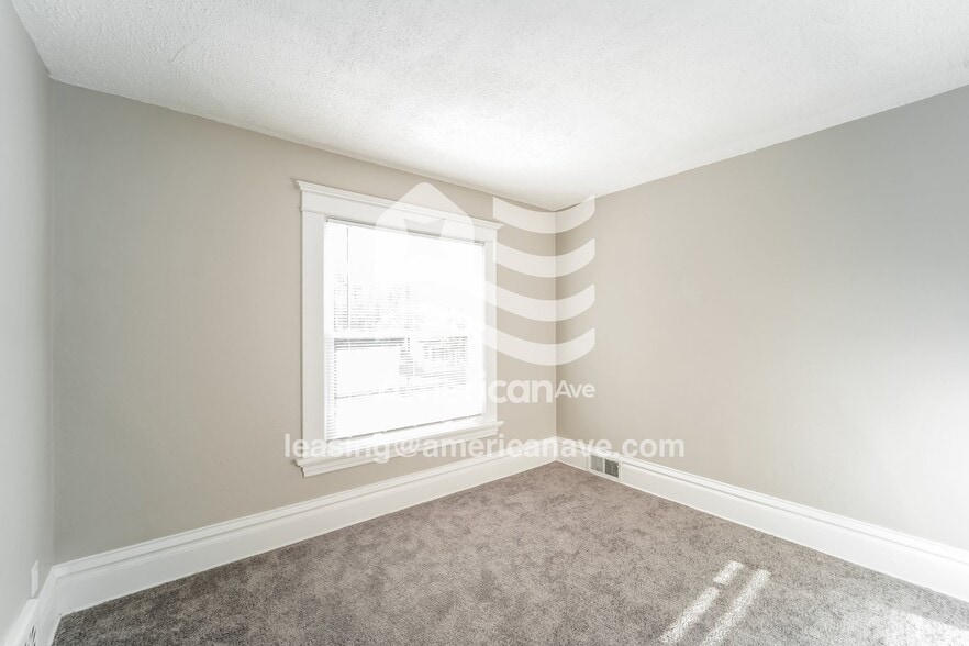 Building Photo - 5326 N 35th St