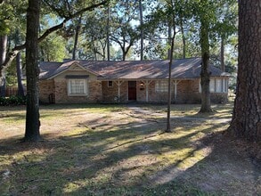 Building Photo - 1702 Maux Dr