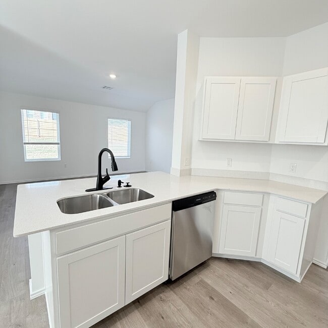 Building Photo - 1917 Rock Elm Dr