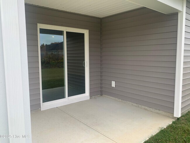Building Photo - 410 Turp Landing Ln