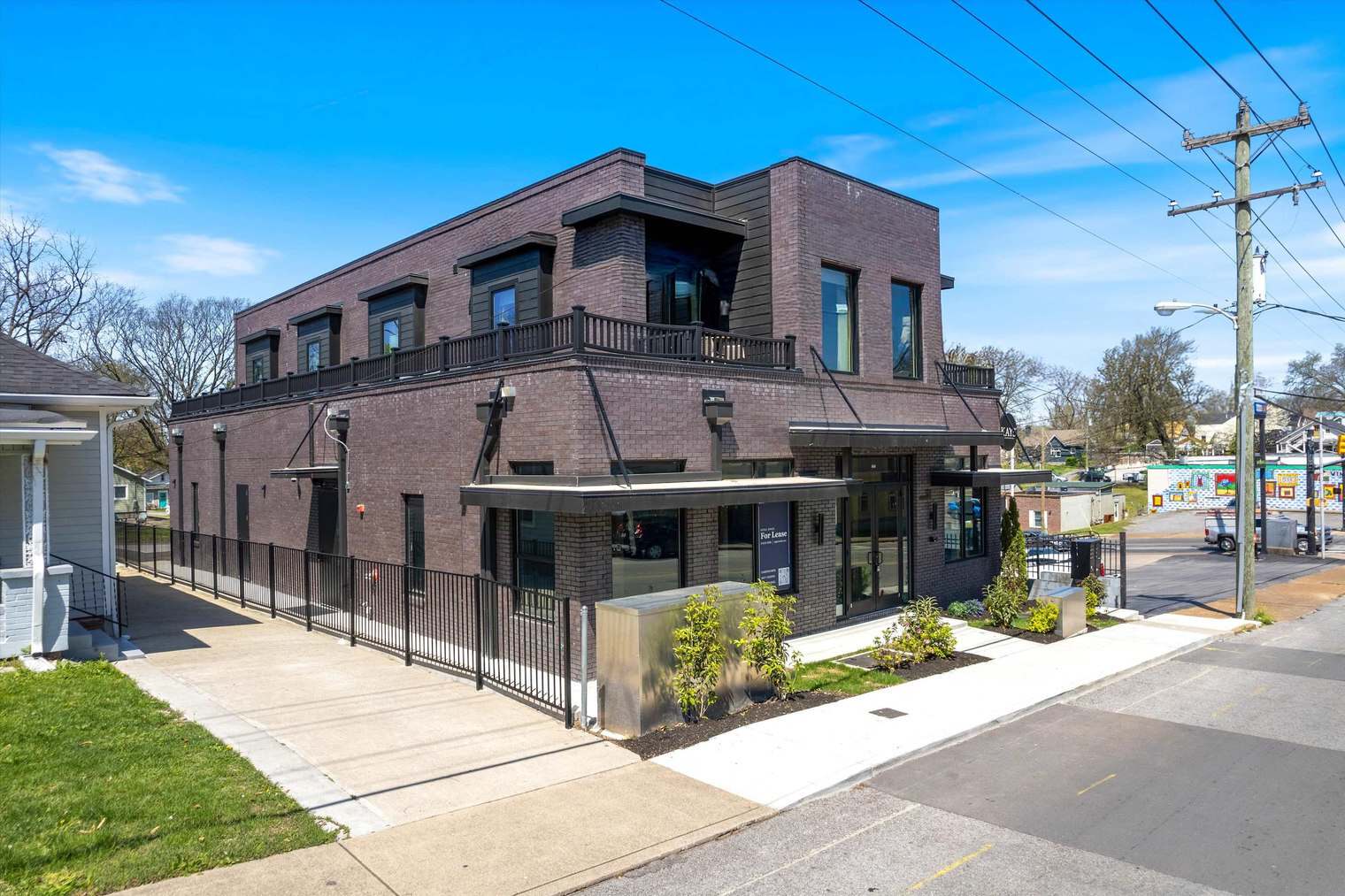 Building Photo - 722 Mcferrin Ave