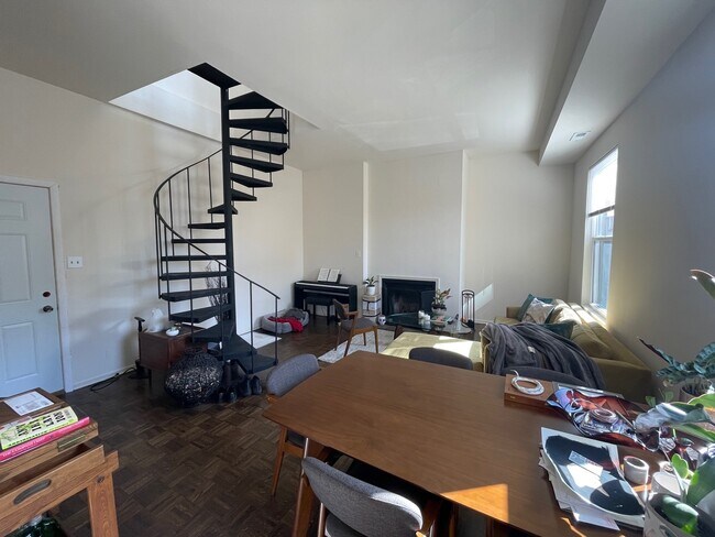 Building Photo - 3751 N Halsted St
