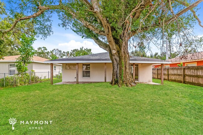Building Photo - Single-Story Home in Bradenton, FL