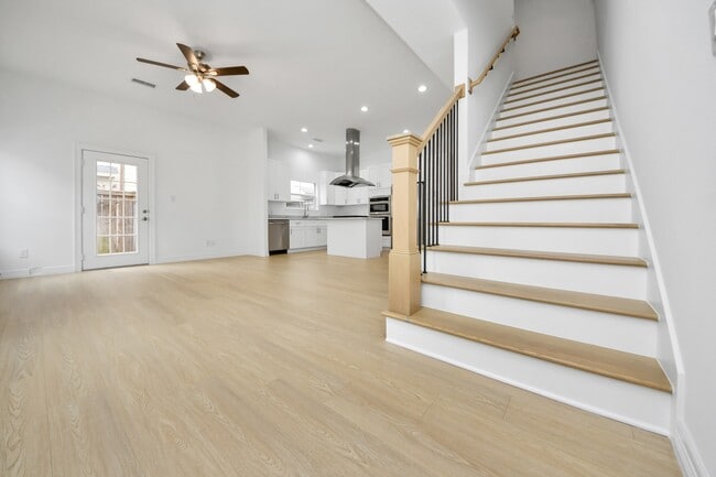 Building Photo - 917 McKinney Park Ln