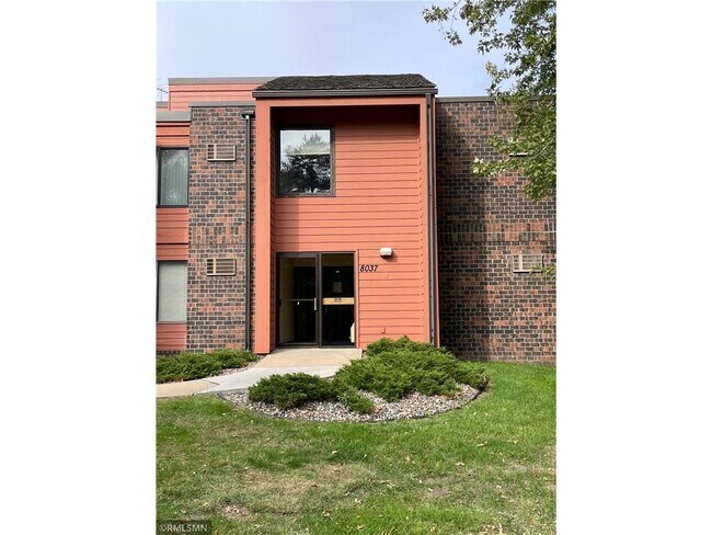 Primary Photo - 8037 Xerxes Ave S