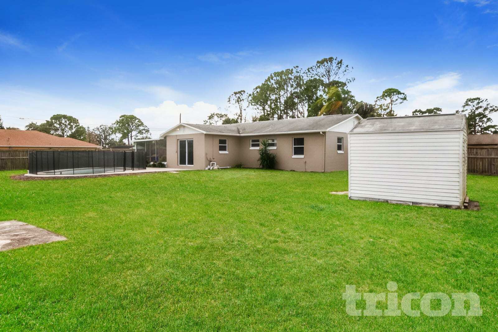 Building Photo - 2129 Willow Oak Dr