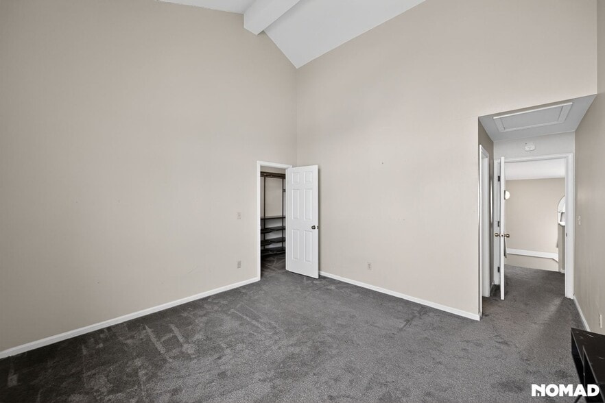 Building Photo - 11123 E Alameda Ave