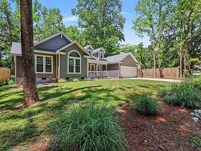 Building Photo - Lease OR Lease to Own