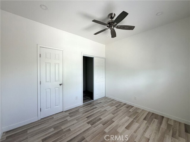 Building Photo - 1020 W 67th St