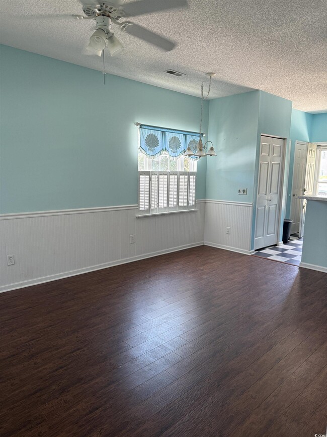 Building Photo - 4206 Sweetwater Blvd
