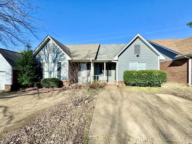 Building Photo - 5528 Ginners Dr