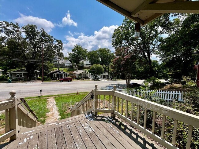 Building Photo - 1347 Hixson Pike