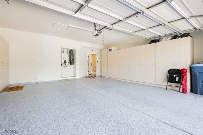 Building Photo - 7805 Harbour Towne Ave