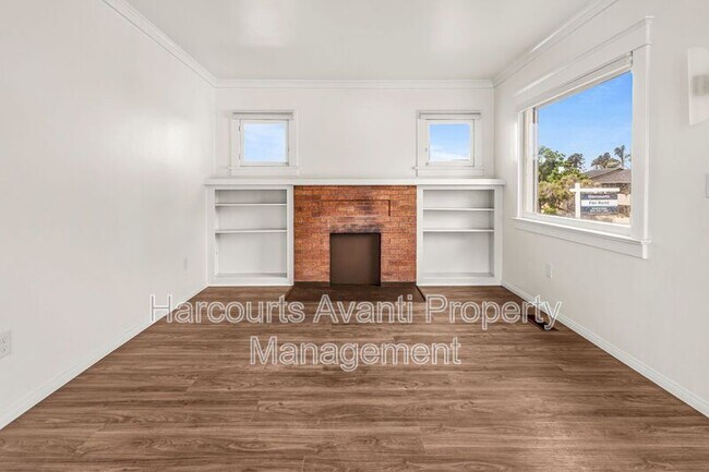 Building Photo - 915 Civic Center Dr