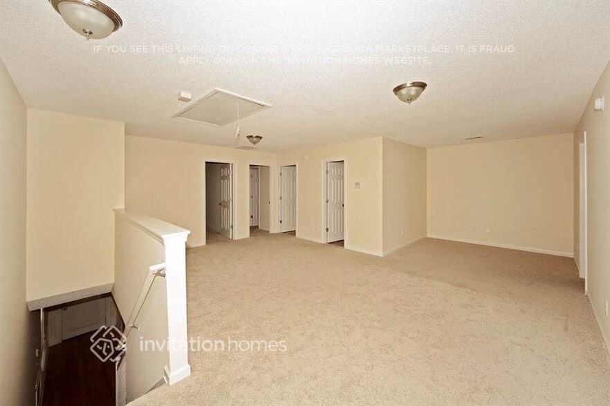 Building Photo - 104 Hidden Creek Dr