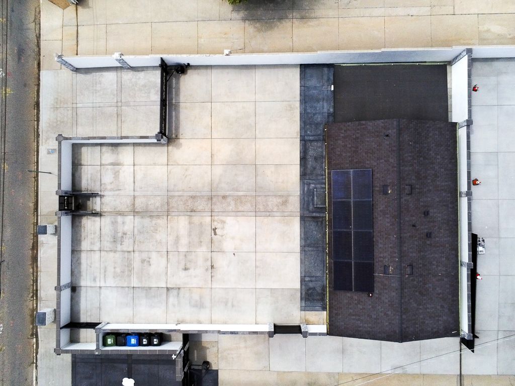 Building Photo - 13310 Glenoaks Blvd
