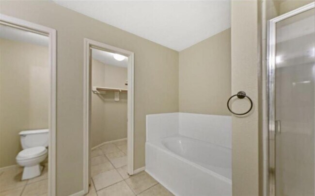 Building Photo - 2106 Tomlinson Trail Dr