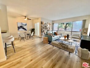 Building Photo - 5625 Green Valley Cir