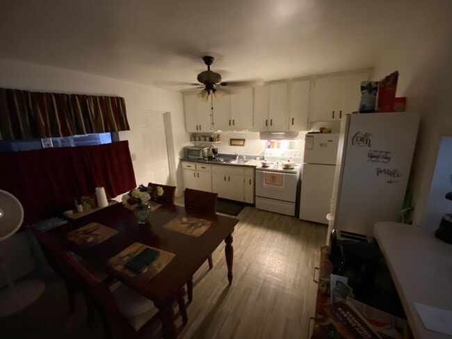 Building Photo - Great Studio home