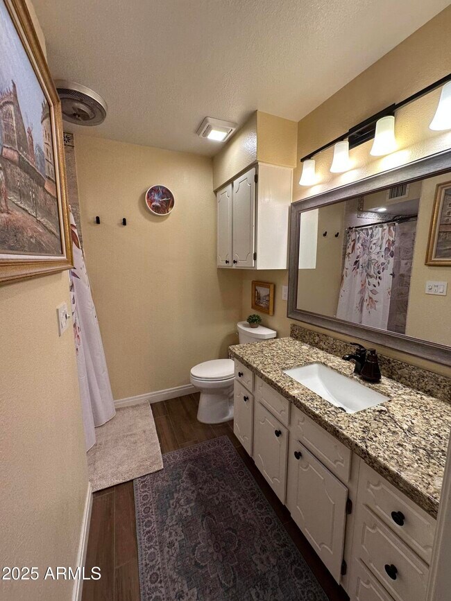 Building Photo - 4328 E Capri Ave