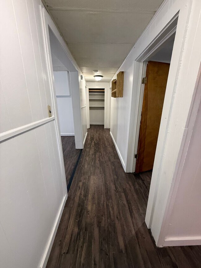 Building Photo - 314 Ives Ave