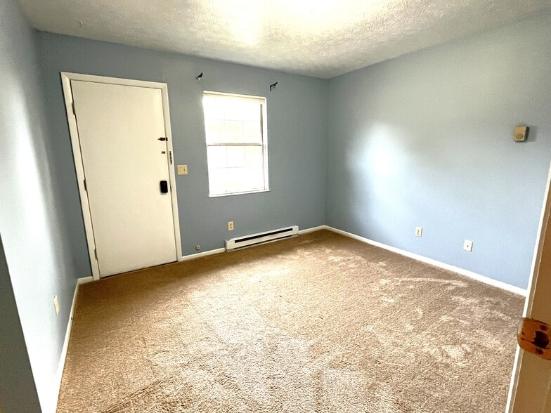 Building Photo - 1016 Arrowhead Dr