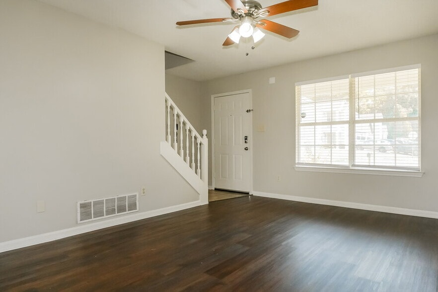 Building Photo - 4551 Blue River Dr