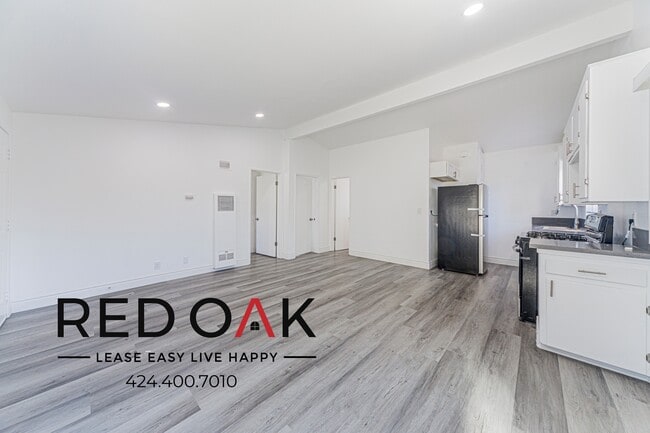 Building Photo - 8444 Stewart and Gray Rd