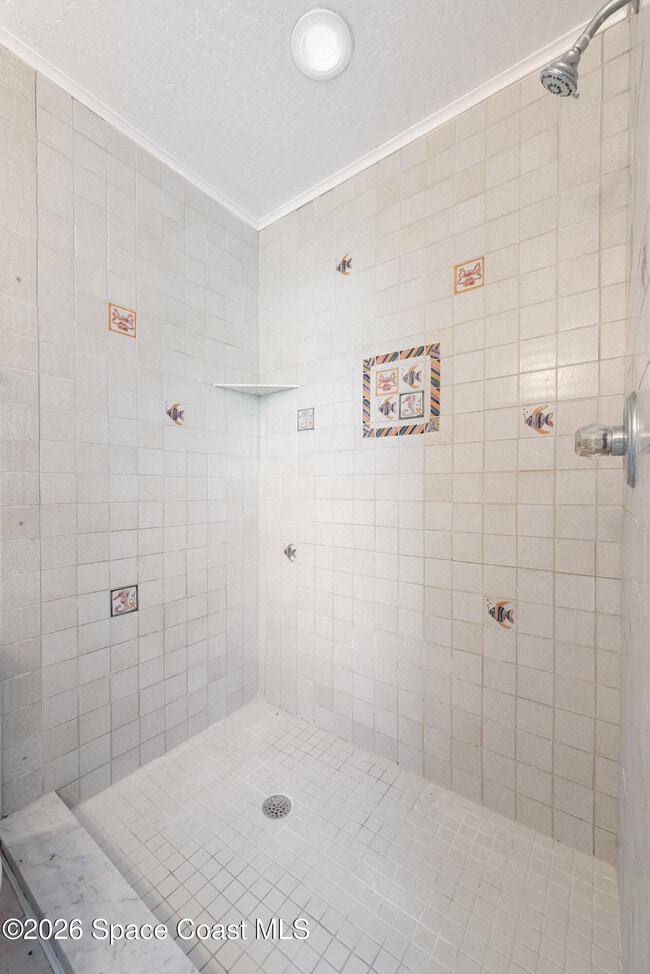 Building Photo - 206 4th Ave