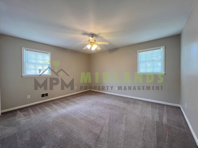 Building Photo - 357 Creighton Dr