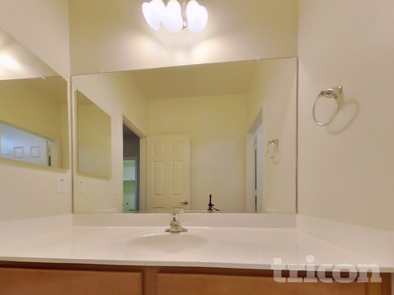 Building Photo - 17750 W Banff Ln