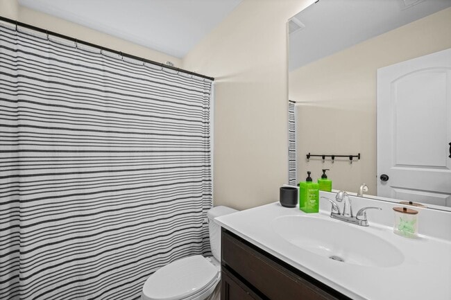 Building Photo - 215 Timber Jack Ct