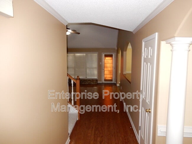 Building Photo - 4525 Hickory Creek Dr