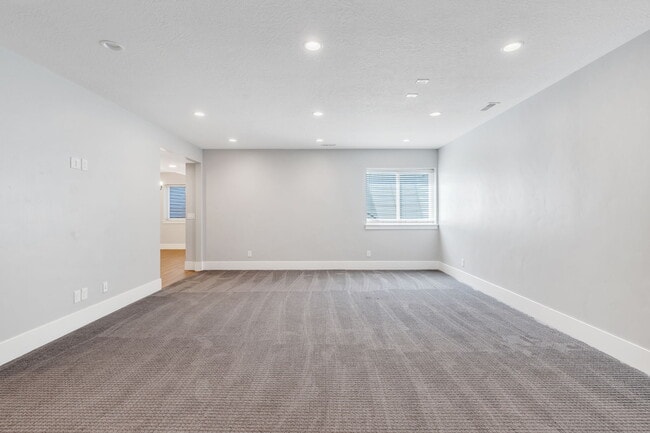 Building Photo - 6258 W Copper Hawk Dr