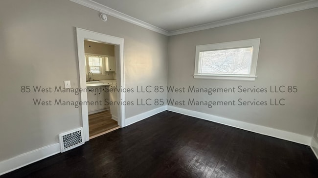 Building Photo - 808 Innes St NE