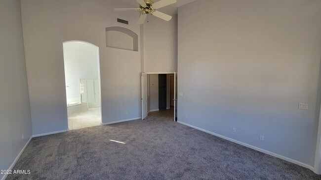 Building Photo - 6508 E Claire Dr