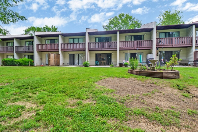 Building Photo - 40 Wilshire Heights Dr