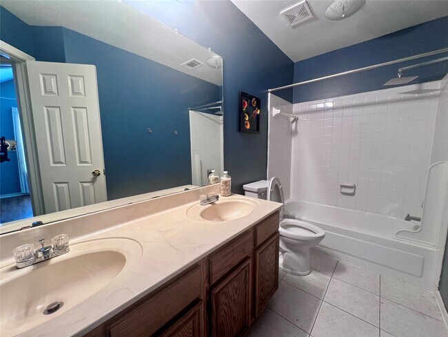 Building Photo - 506 Birch Hill Dr